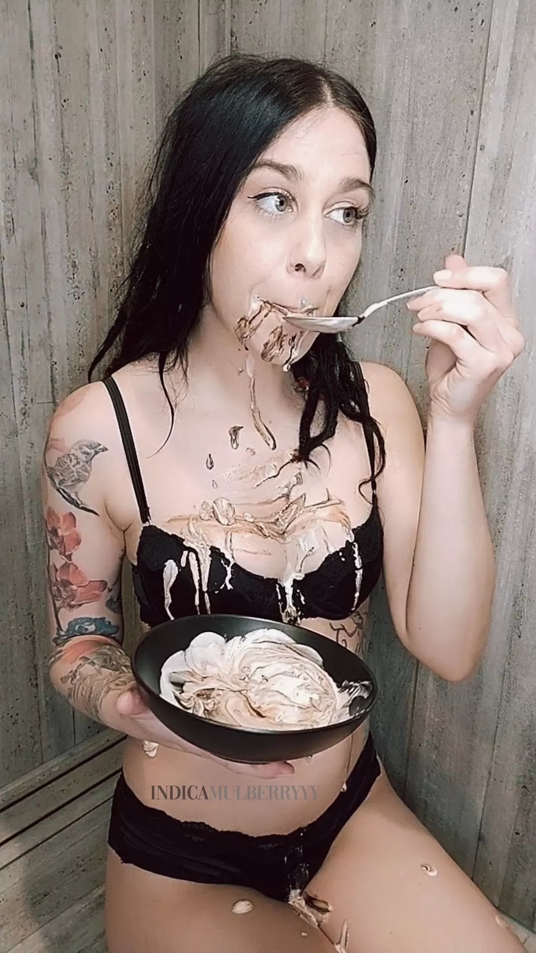 Salted caramel ice cream with chocolate fudge sauce 🤤🤤 Want some? posted by Indicaberryyy