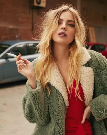 Samara Weaving by dreambringer1