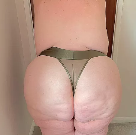 Same ass, different panties 😘😏😜 by Curly_Kate_