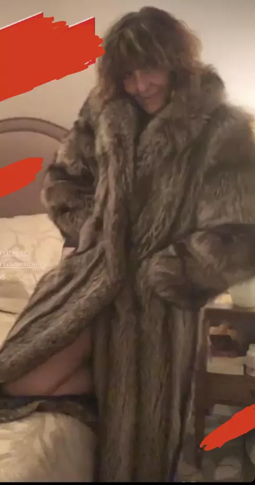 Santa baby… by Annual-Pilot4456