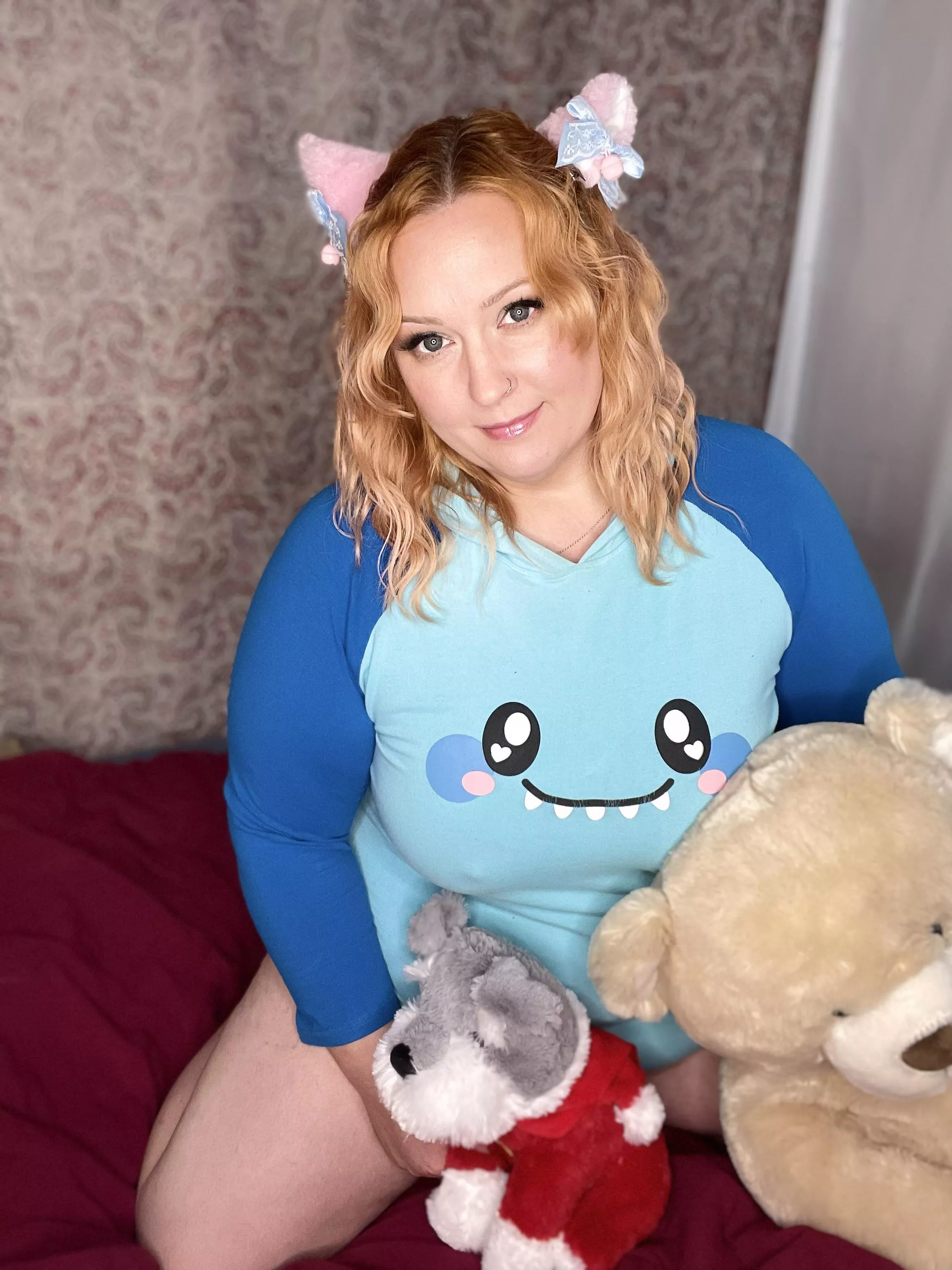 Santa Daddy was good to me 😻 posted by Fluffythekittengirl