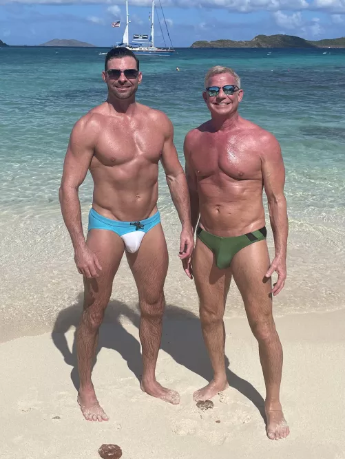 Sapphire beach husbands 🏖