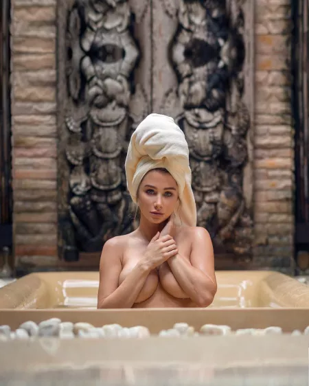 Sara Jean Underwood by CJ105