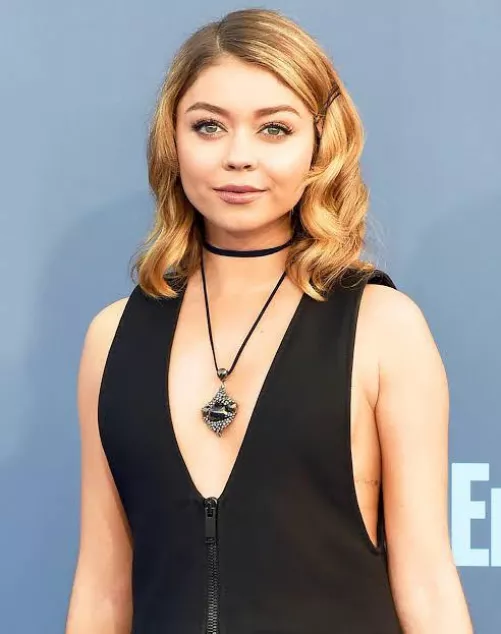 Sarah Hyland by CapitalPineapple9955