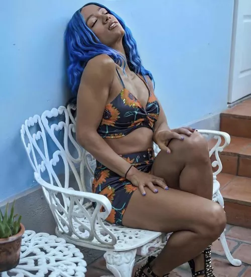 Sasha feeling herself😳🥵 by HiJ4cker21