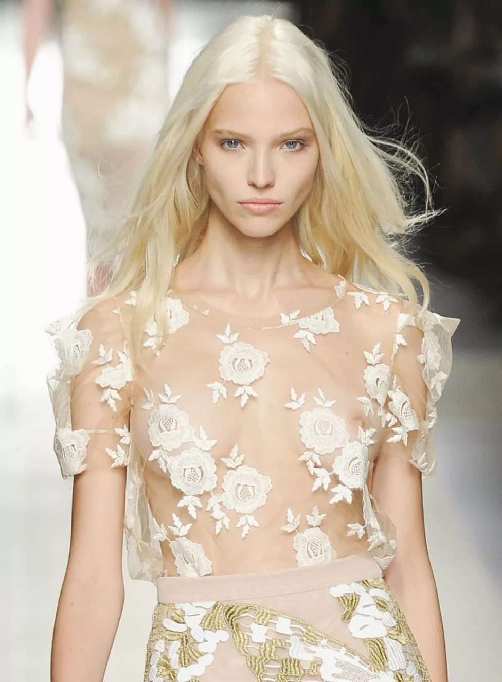 Sasha Luss Nop Slip on Stage posted by YoungDickGonzalez