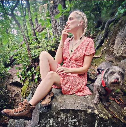 Sativa is for hiking mountains 👌 [F31] by smokeygarnet