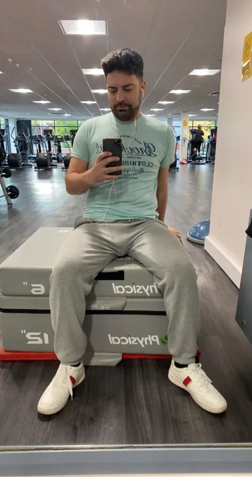 Saturday morning gym by heavymetallover84