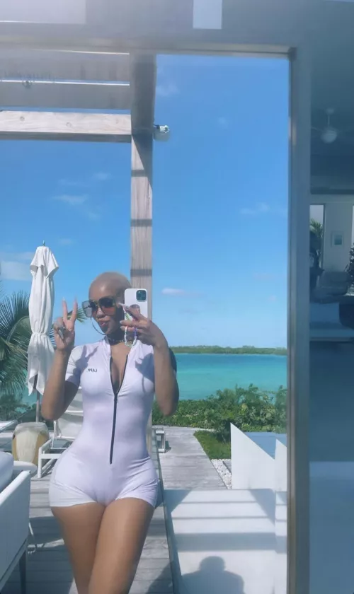 Saweetie’s Big fat pussy 🥵