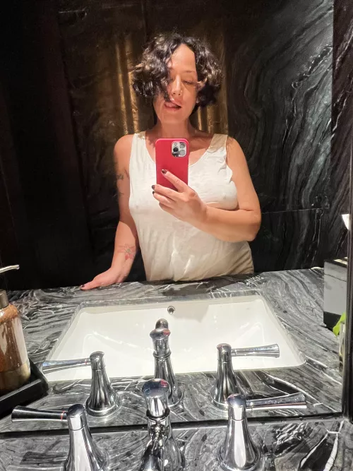 Say hello if you like my nipples 🍇 by milfamarquise