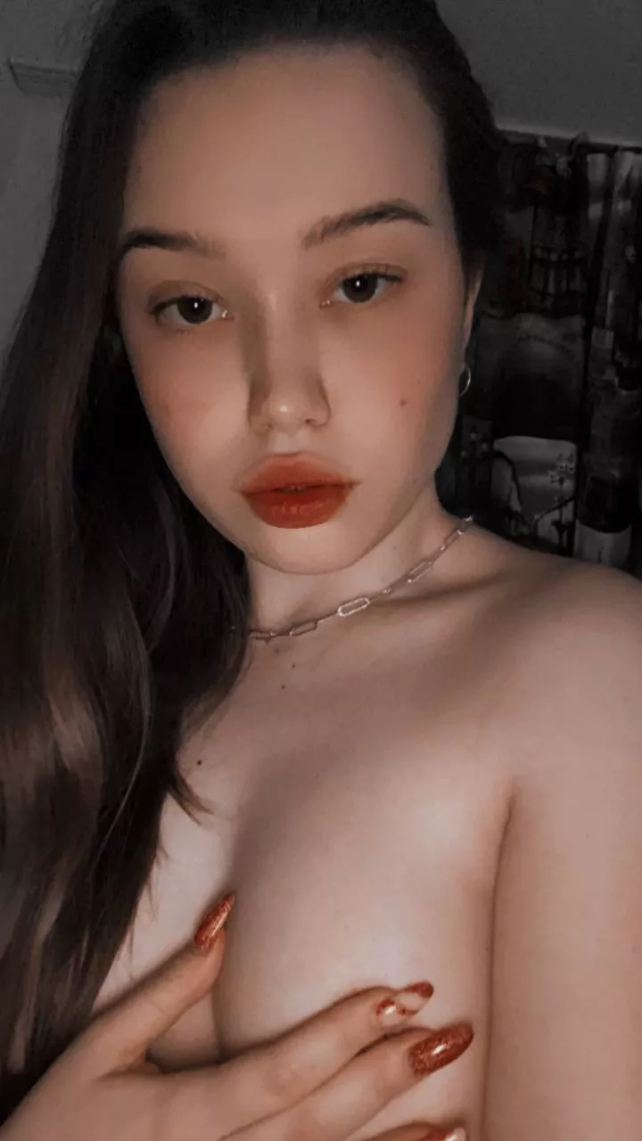 Say HEY if you’d fuck me posted by SilasPhanSkytte