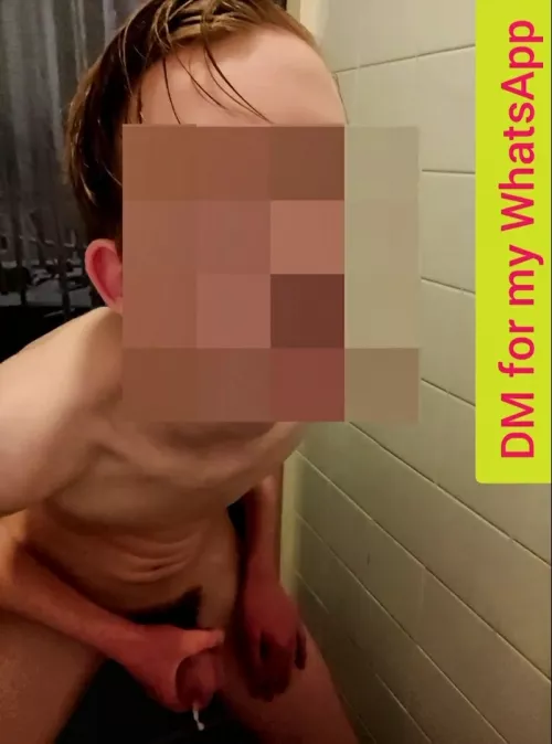 School bathroom fun by zeeuwsebolus