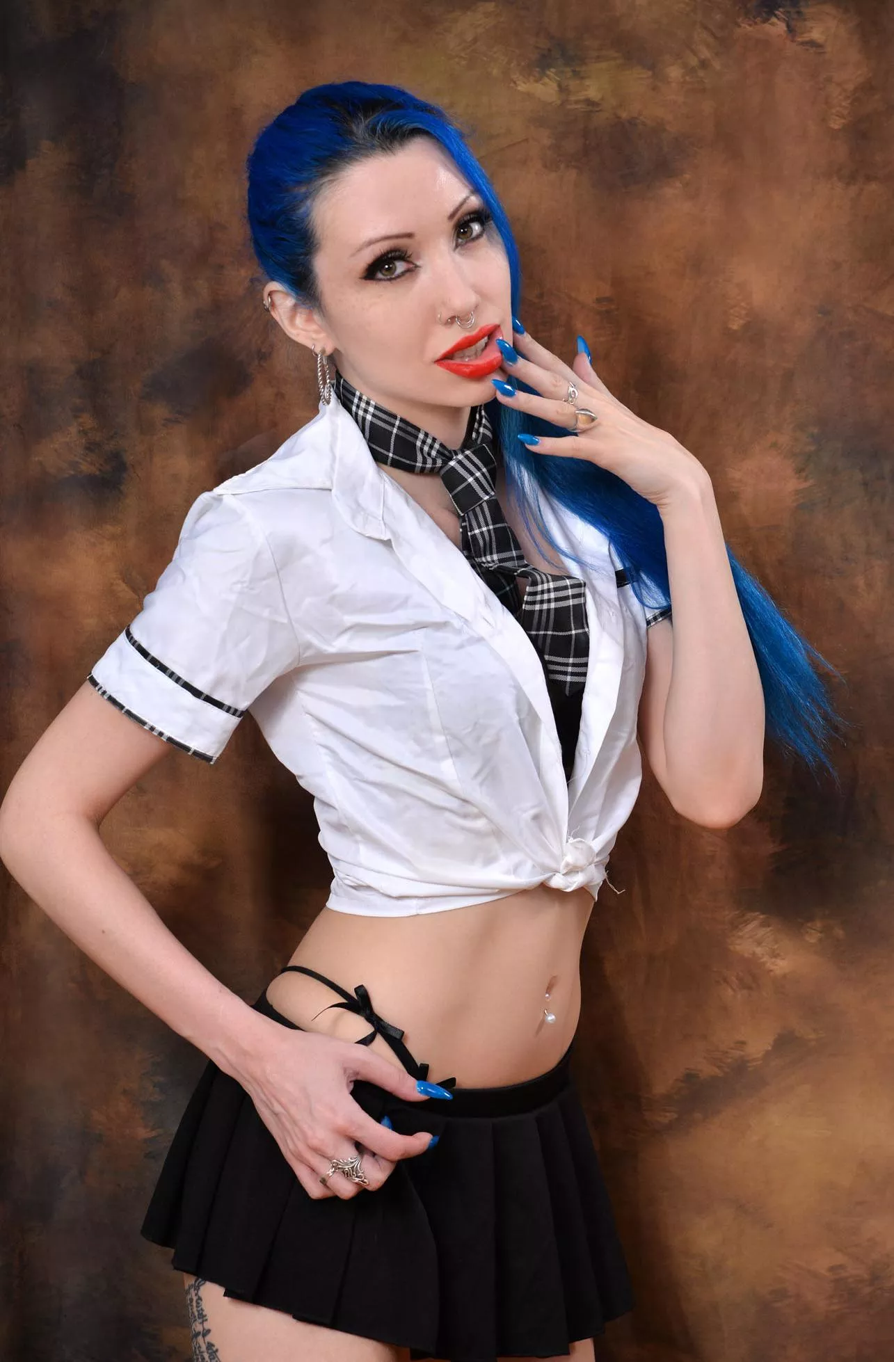 School girl 😈 posted by VulgarKittyx69