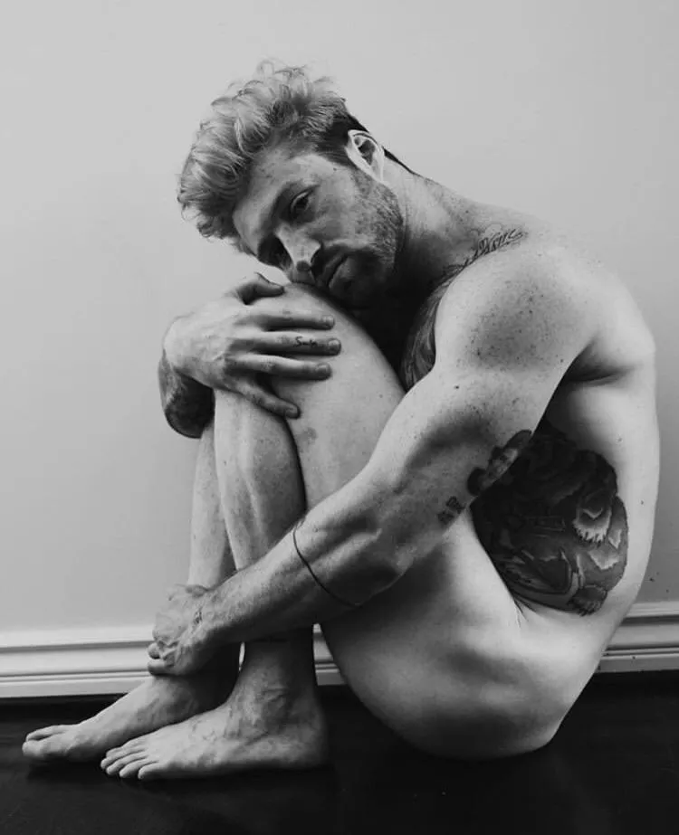 Scotty Sire poses nude for instagram. posted by animetiddiesXPurt