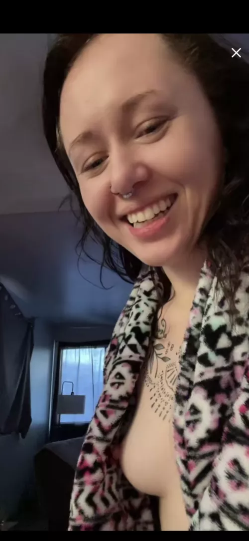 Screenshot from live by fatmartini