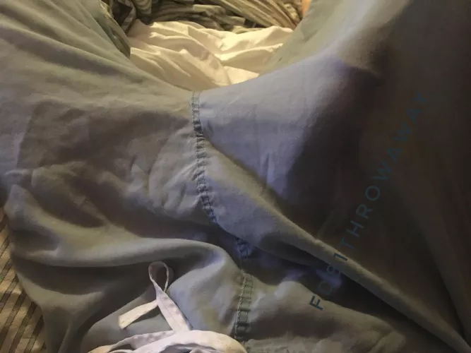 Scrubs show a lil bit of the outline…. by fd81throwaway