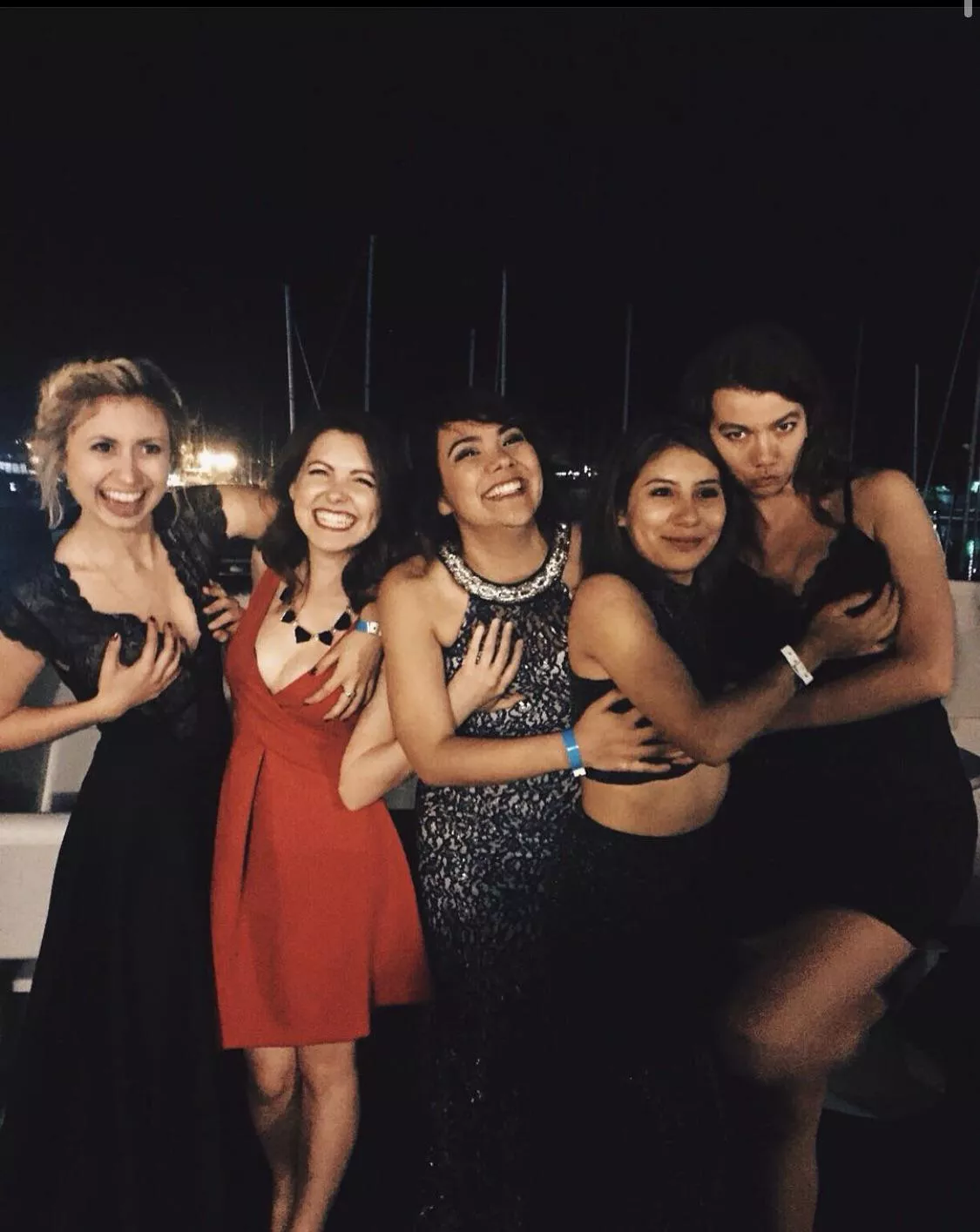 Second and third chick are pretty hot imo posted by DoggoPlant