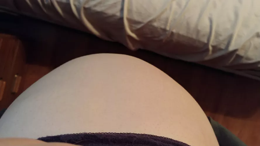 Second time stuffing! I (f)eel so big! by HoneyNHeat