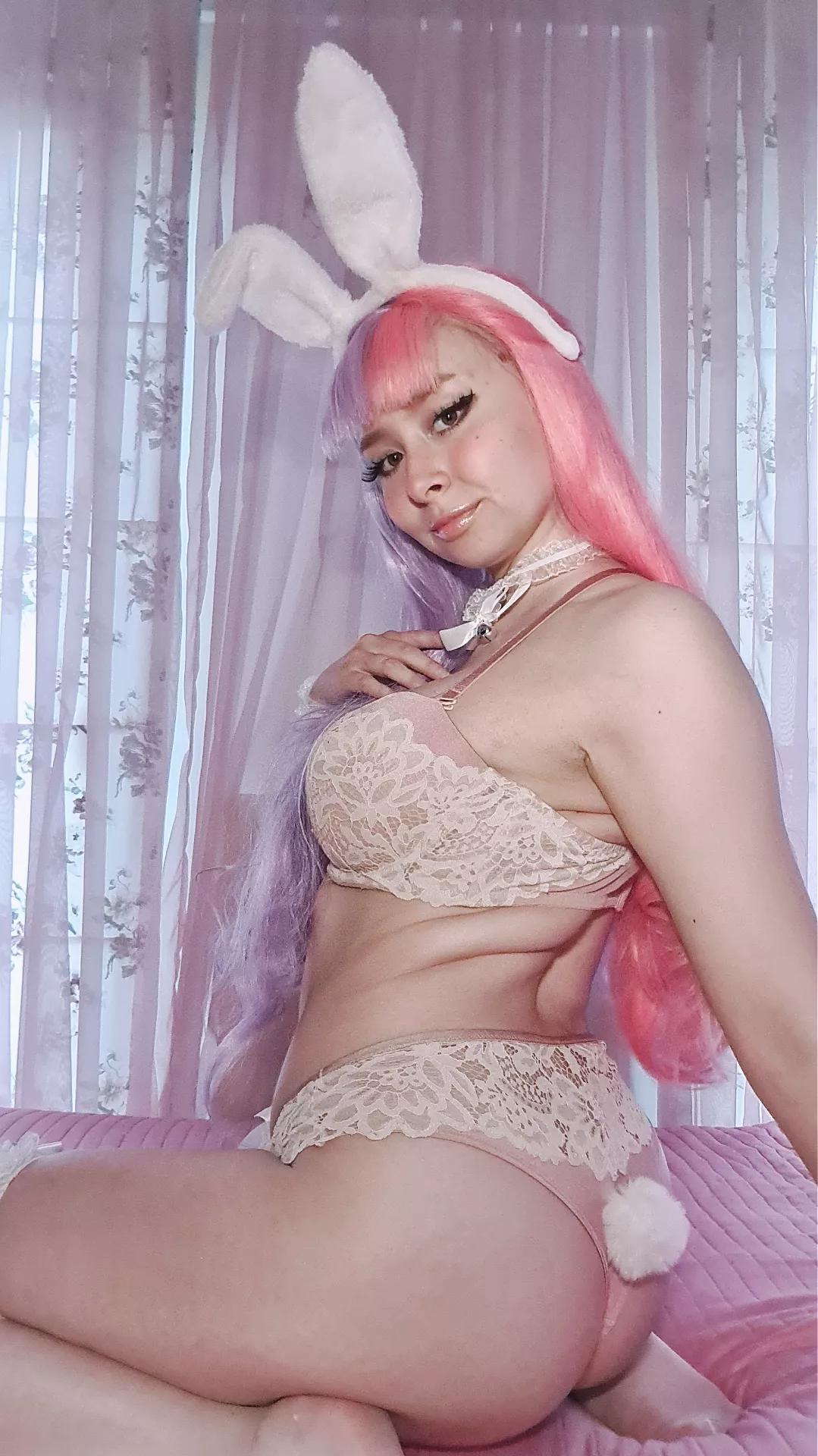 Secretly i'm an angelic bunnygirl🐰🌸💫 posted by lewdlova