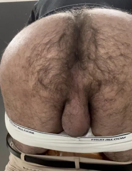 See, bro? I told you it was hairy. Any other questions? by jocksmeller