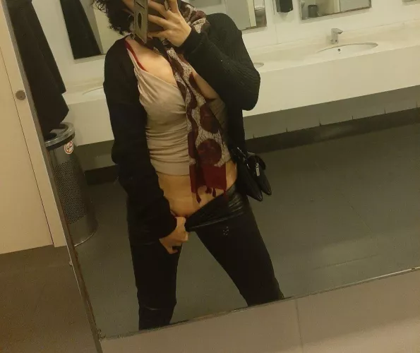 See my pussy before I got noticed! by MelissaIstanbul