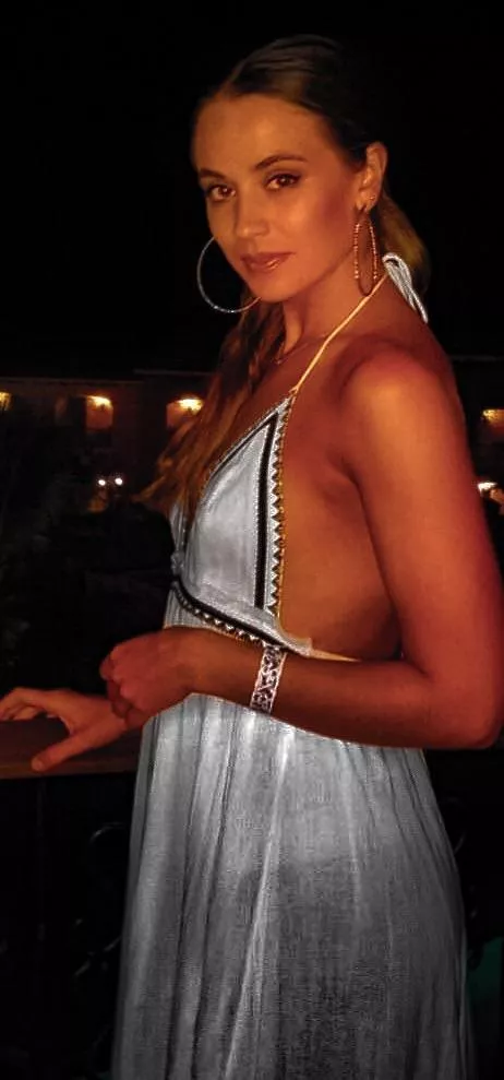 See through 👀 posted by ChwyO518