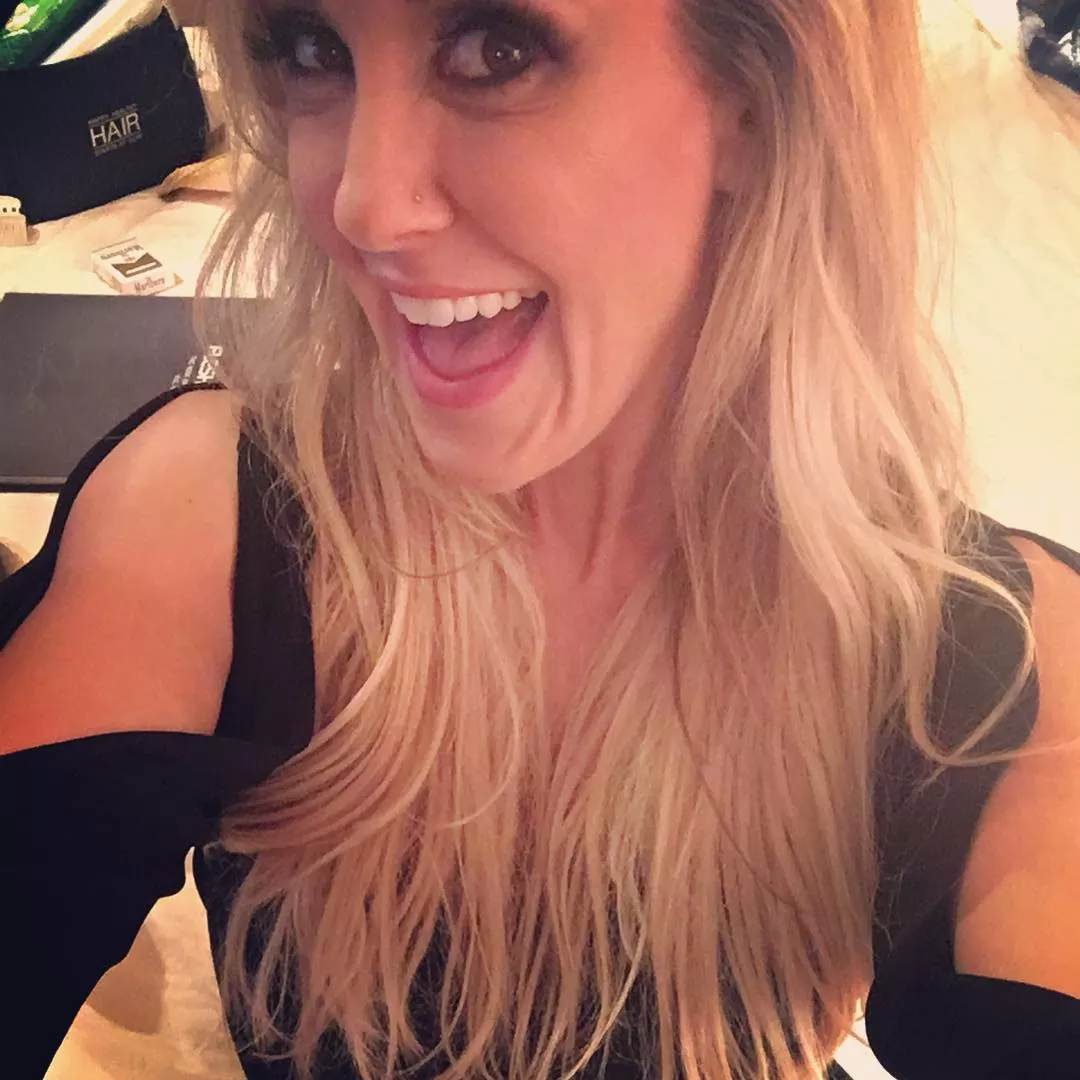 See Ya'll tonight posted by 44Bacon