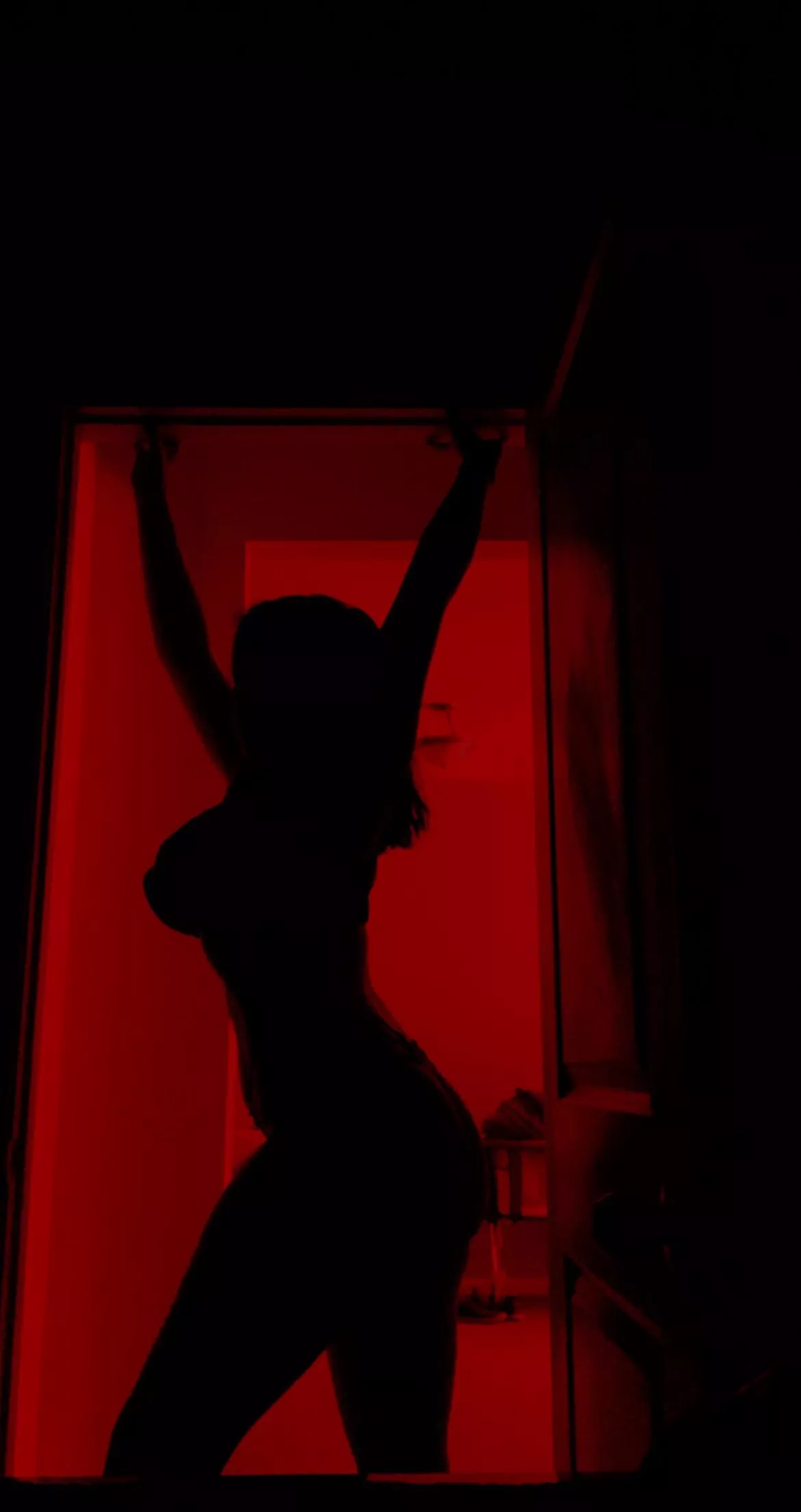 Seeing red😏❤️ posted by FarImagination5861