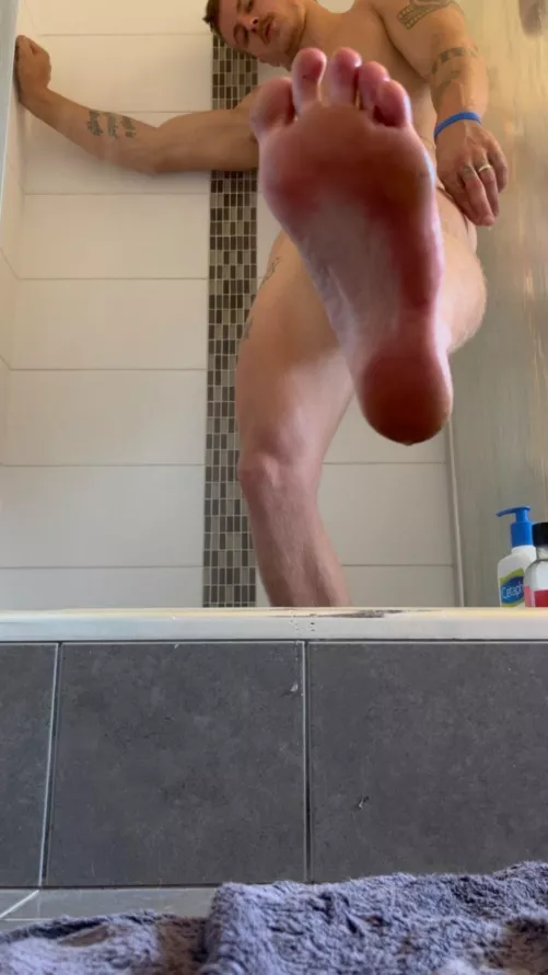 See...they are clean. by alecnysten