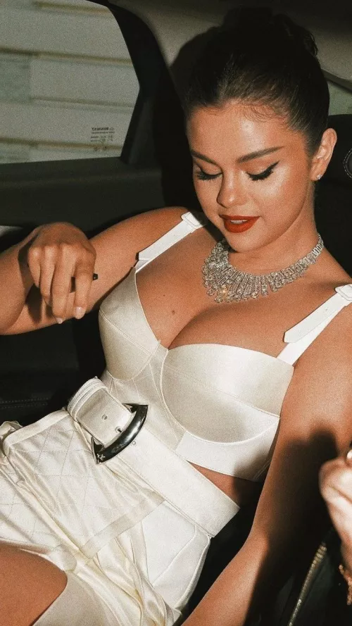 Selena Gomez by starkiller743