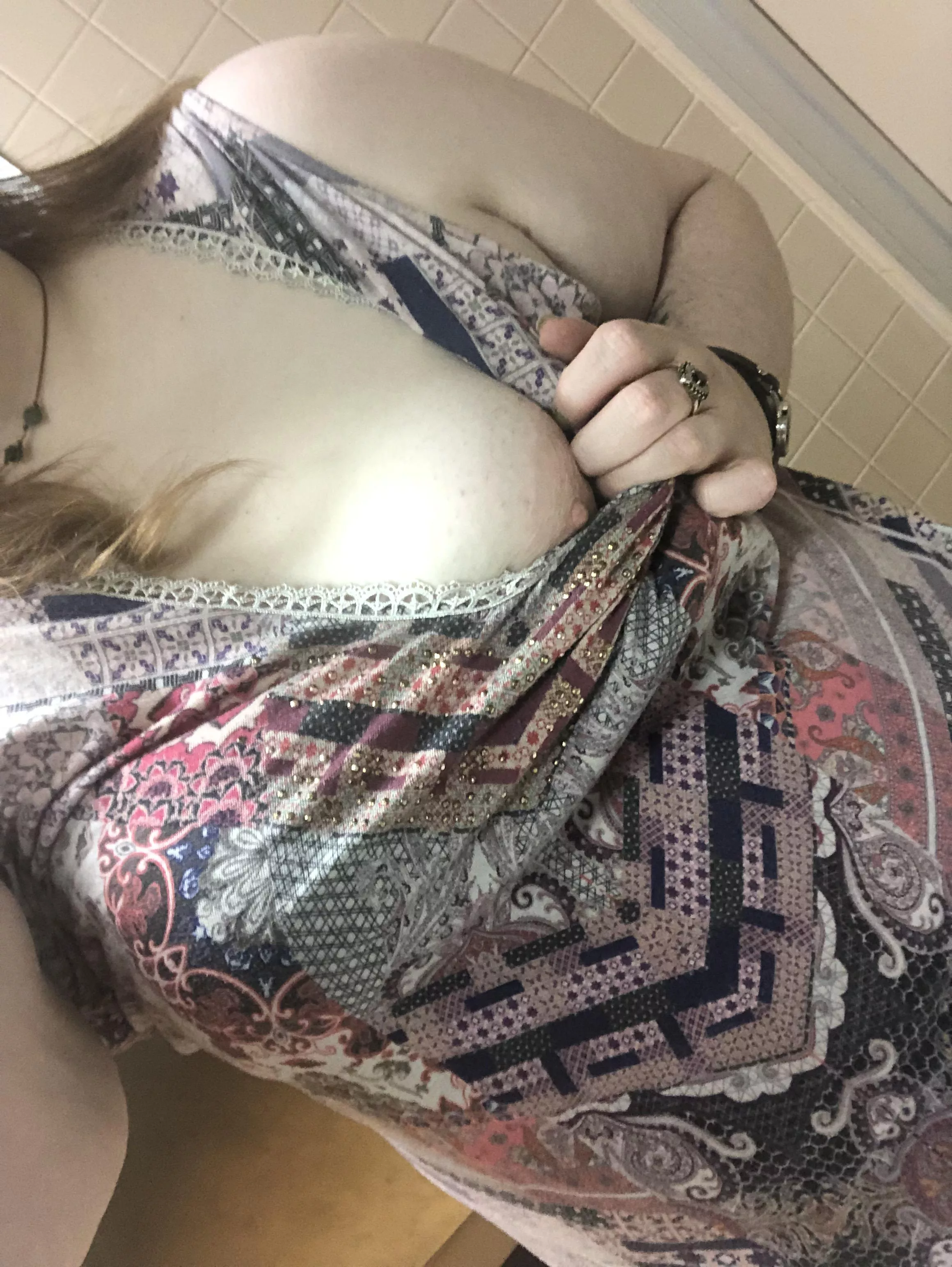 [SELF] [F] Nip slip out at lunch posted by justakinkykitten