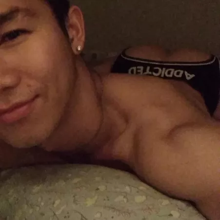 [Self] Look at the moon 🌝 by kingoftwinks