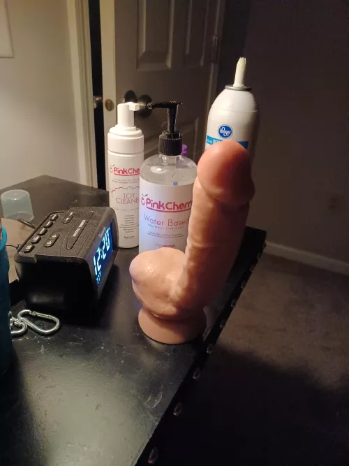 Self training cuck. I will suck him and lick him and throat him, stick him to the wall and push my ass against him and call him George. 👅💦😘🧸 by oraleddie01