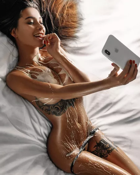 Selfie by chicagothrowaway1001