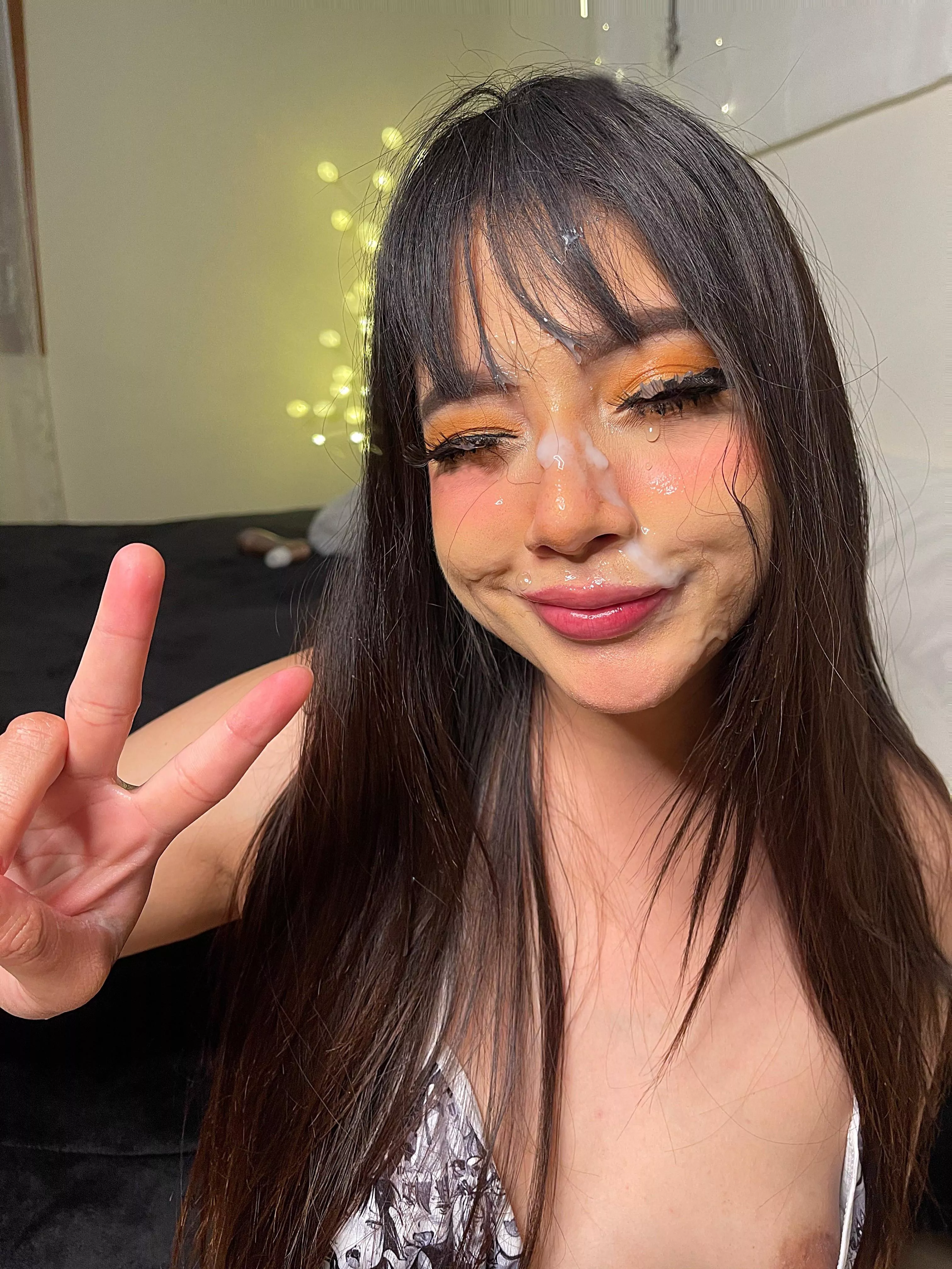 Selfie ✌🏻 posted by LovingEli1