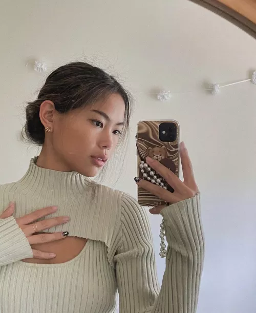 Selfie by SommerRaysYogaPants