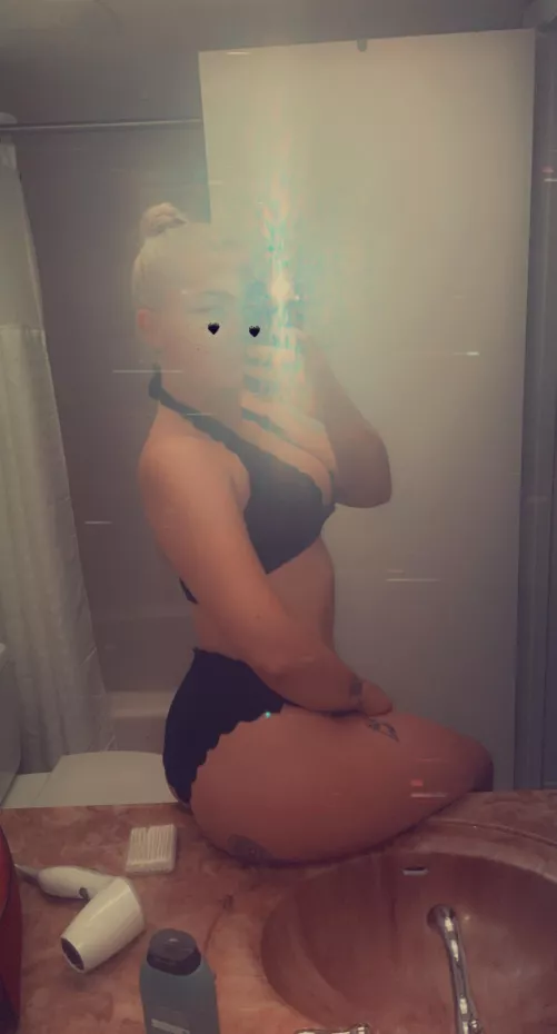 Selfie 🥰 by Juliiaspencee