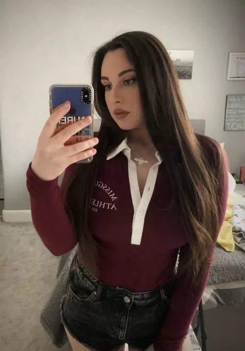 Selfie by NotToBeRevealed