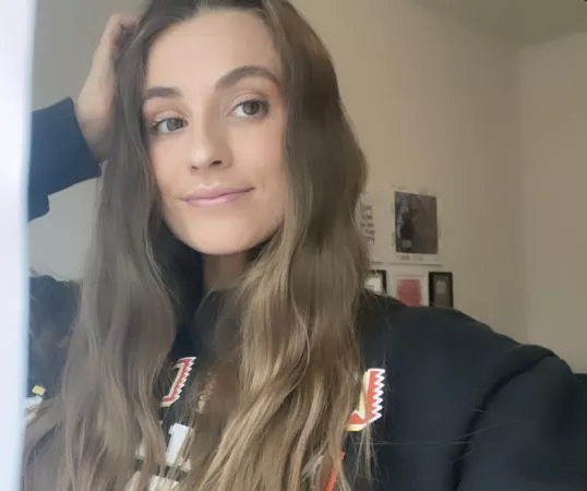 Selfie by TheNextBlGThing