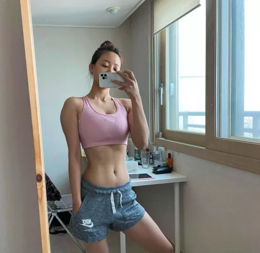 Selfie F22 by Adventurous_Ad1799