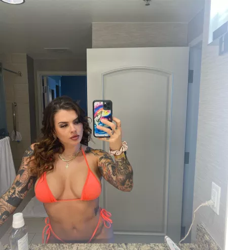 Selfie 🧡 by DexLemons