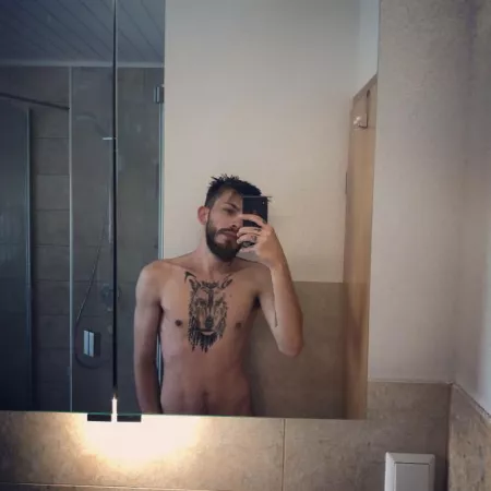 Selfie for attention. Okay, now that i got it.. Recommend me new games to play on stream, lowkey tired of DBD/League ._. by Wolverine4409