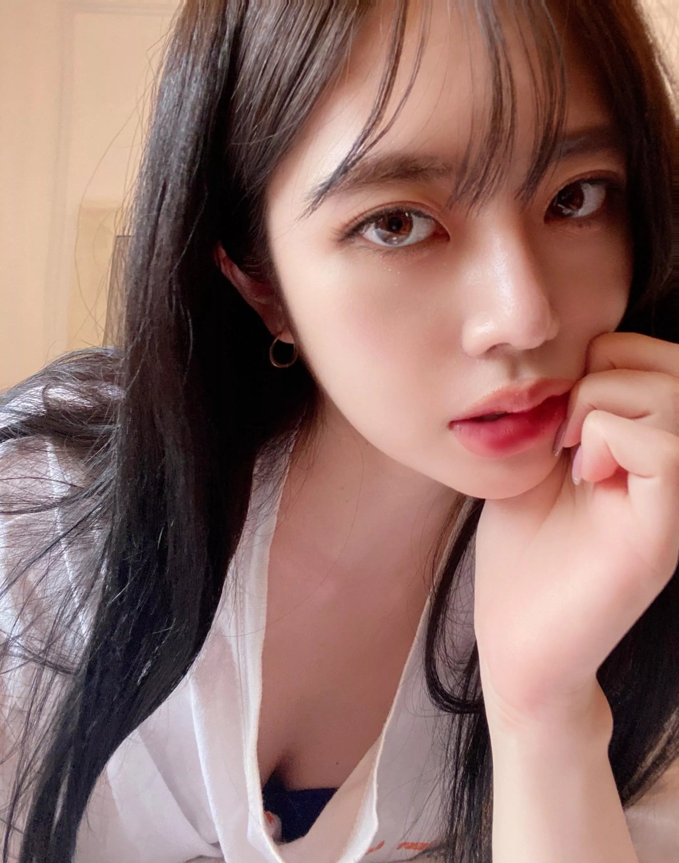 selfie selfie🤳 posted by nae_nooor