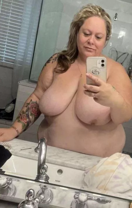 Selfie Sunday with the G girls! 🧁 by kupkake1107