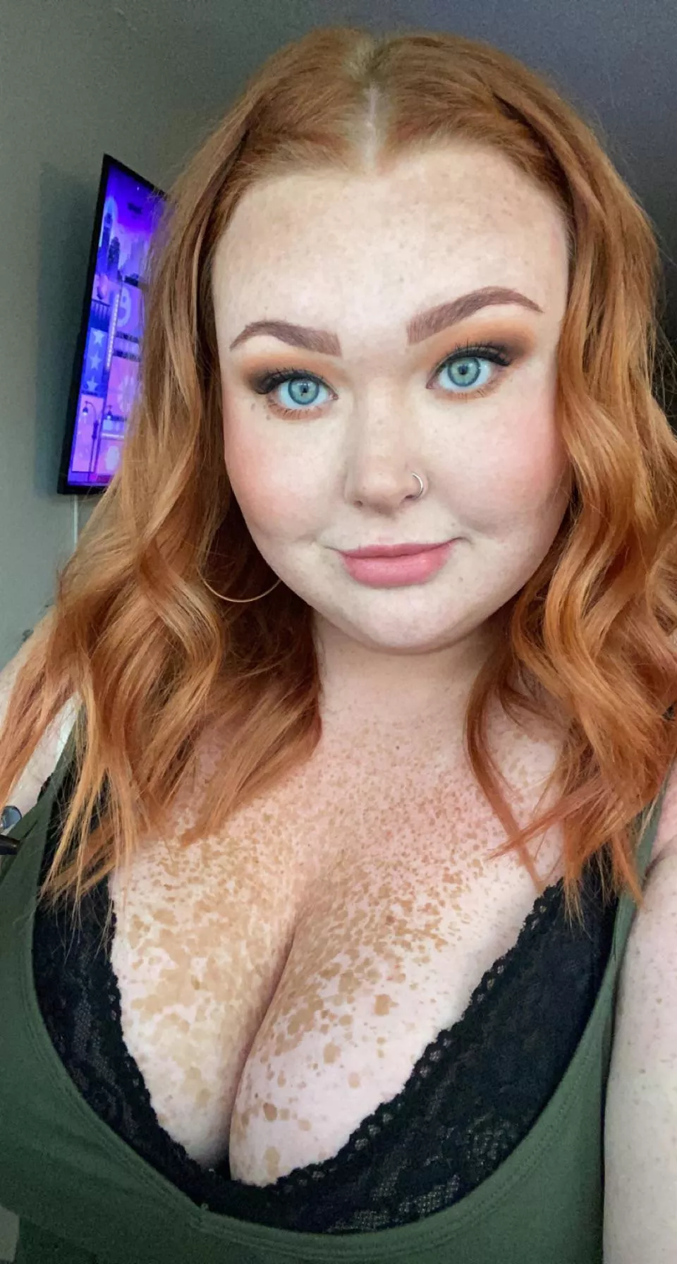 selfie sunday 😋 posted by Kaitferg89