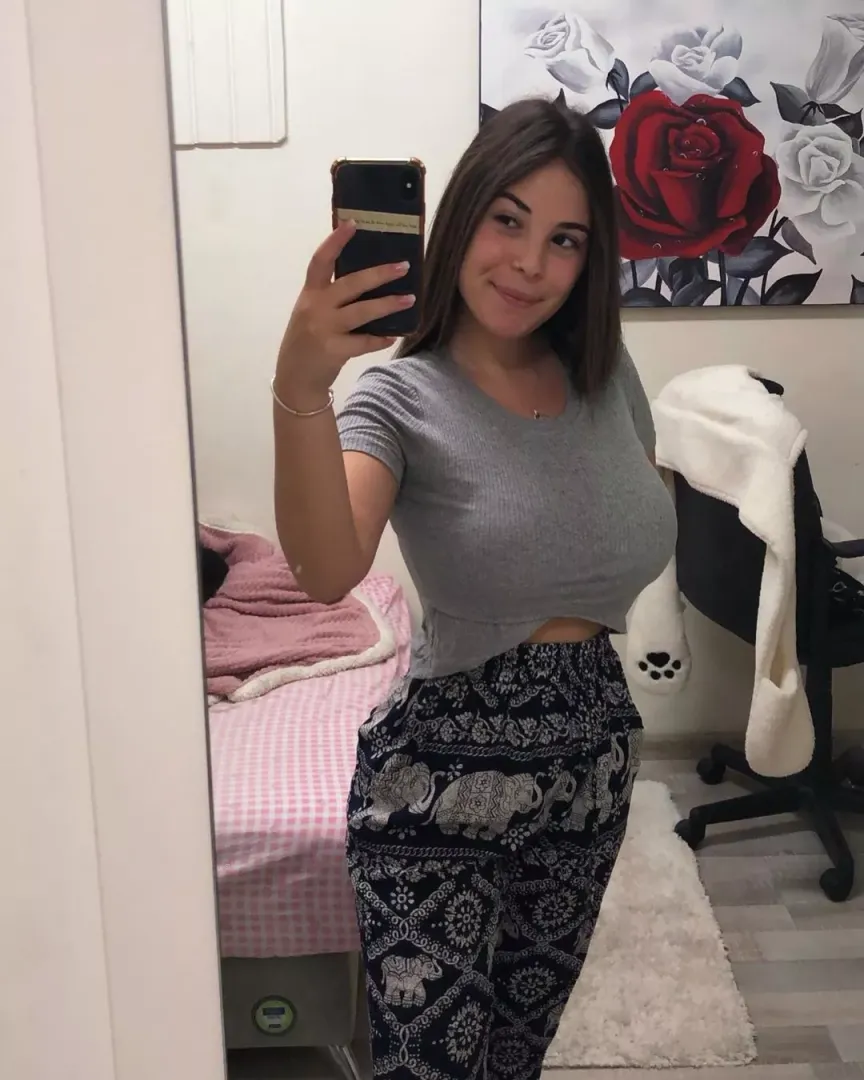 Selfie Time posted by youknowwhatilove210