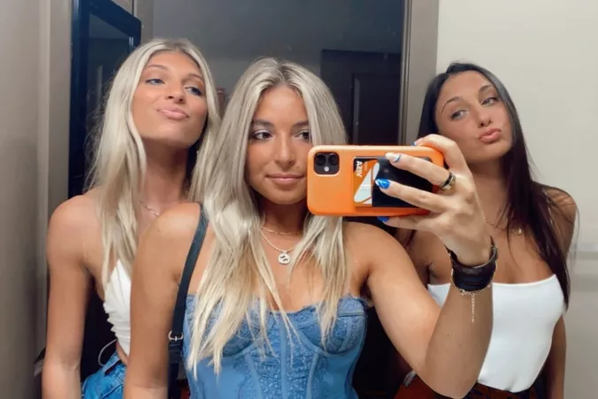 Selfie by asdfjhsdfa