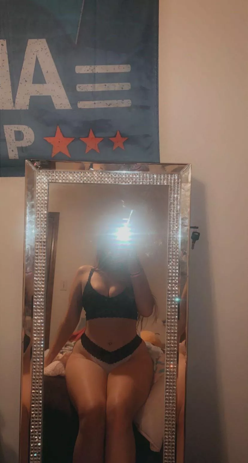 [S.ELLING] [23] [F4M] 💕PICS💕LONG TERM AND SHORT TERM GFE 💕DICK RATINGS 💕CUSTOM CONTENT💕 S.napchat-ANICOLE1374 kik- anicole1374💕 posted by AubreeNicole96