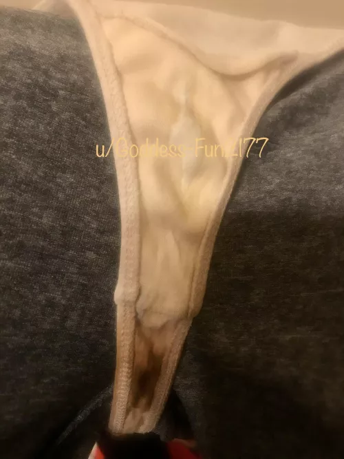 [selling] 3 days worn plus my daily workout. Sexy thong with an oopsie 😉 FREE shipping with tracking in the US! You won’t be disappointed with this rare beauty 🔥 by Goddess-Fun2177