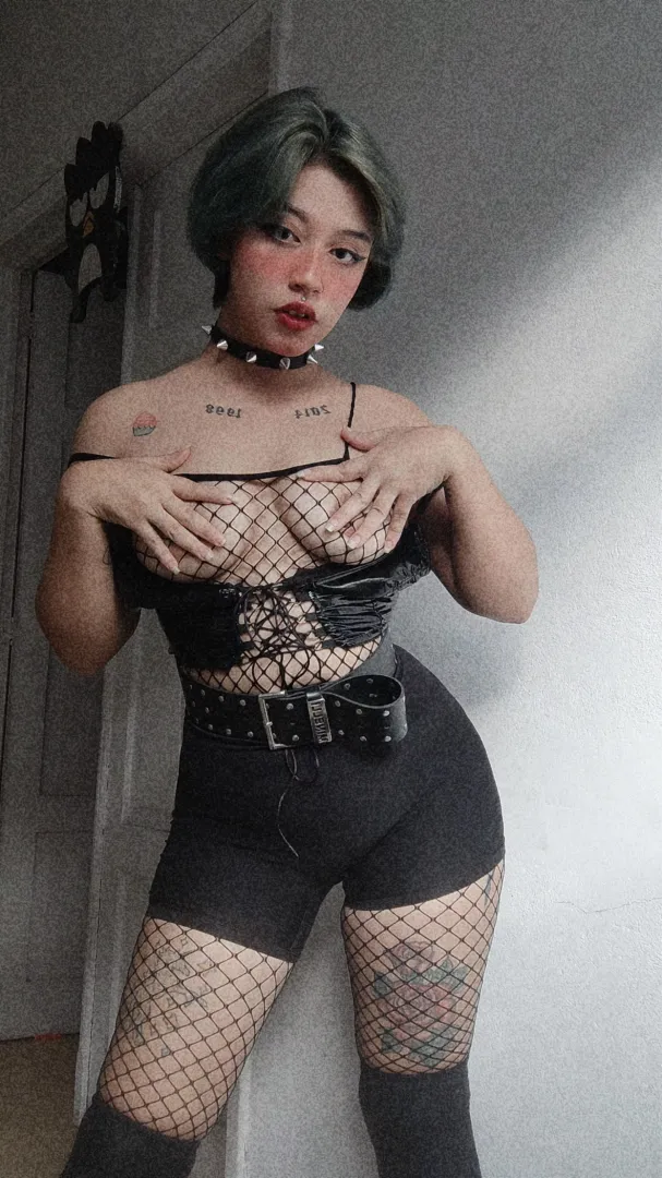 [selling] available for [sext] [vid] [pic] [gfe] ✨ any custom content✨ premades from $20// Special price for GFE!! I want a cute sugar daddy posted by Normal-Echo